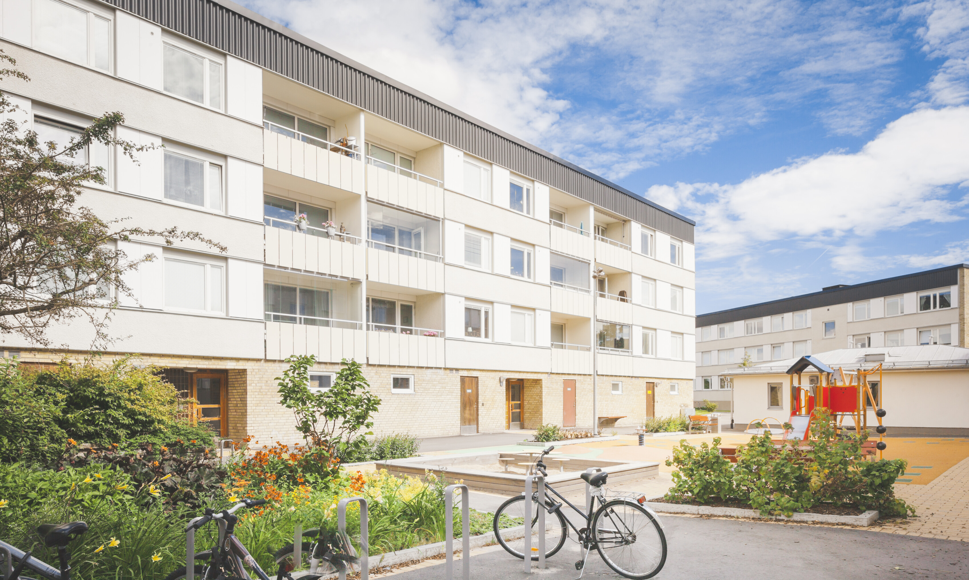 Bild 2 av 1 på objektet