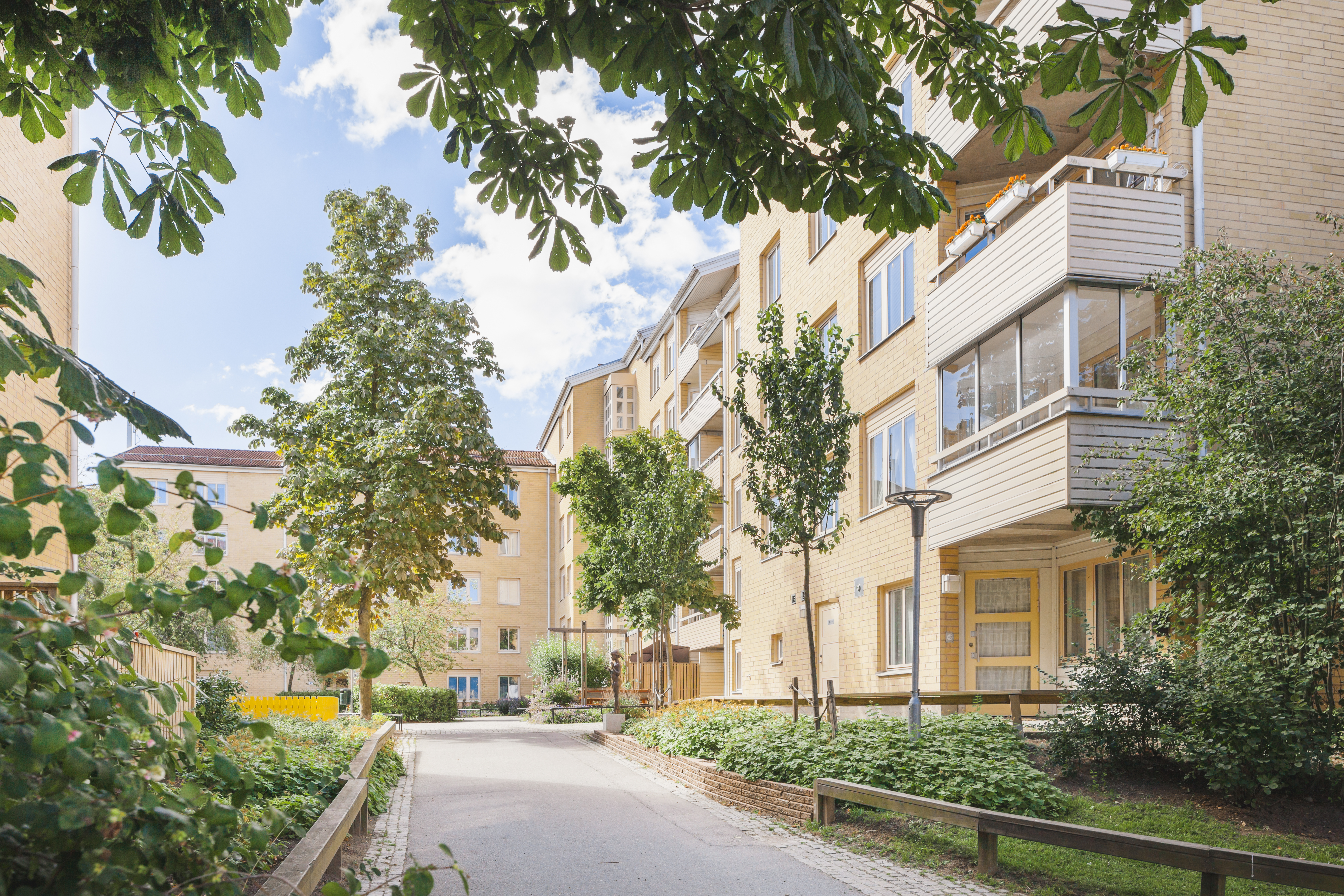 Bild 2 av 3 på objektet