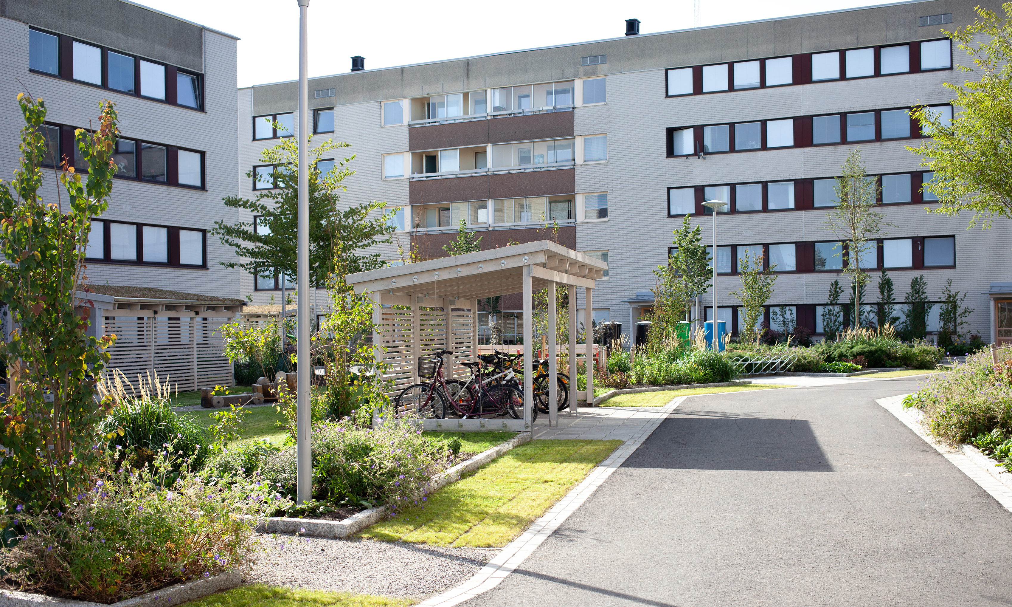 Bild 3 av 2 på objektet